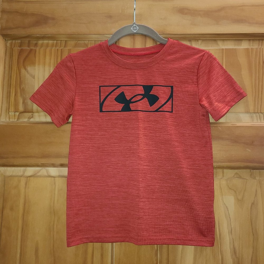 Boys Under Armour Red/Black Short Sleeve T Shirt
